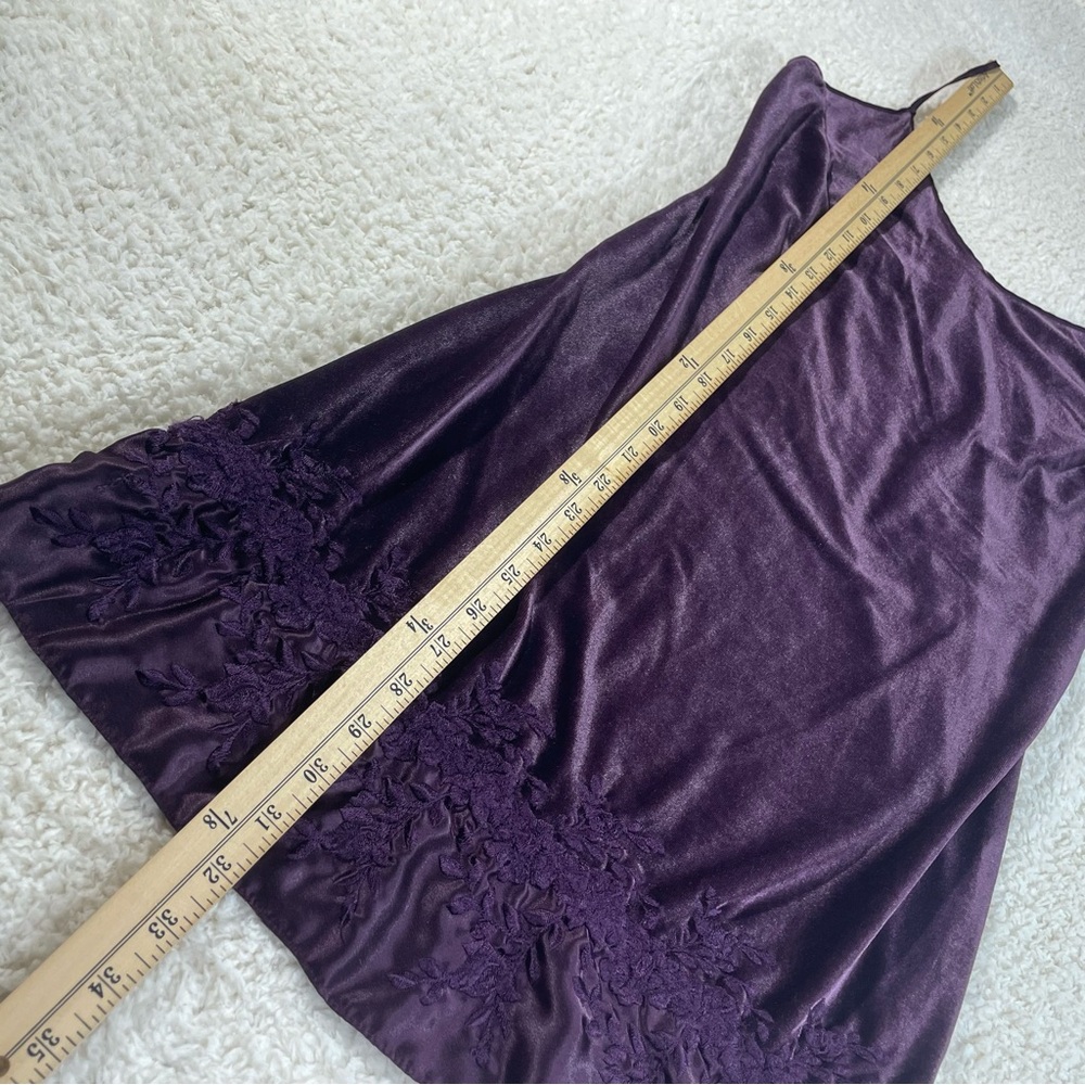Dentelle Vintage Plum Satin & Velvet Robe + Matching Nightgown Set Romantic Luxe - Picture 12 of 13